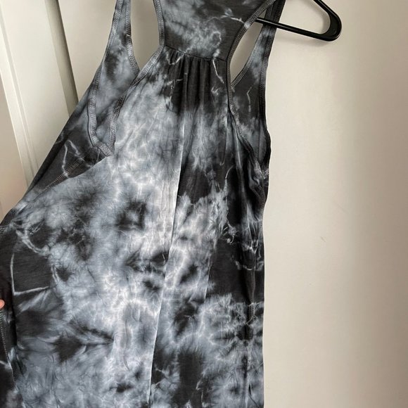 CUSTOM TIE DYE TANK TOP - Picture 2 of 3